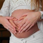 imagen del artículo: Sobre el derecho de la madre en el momento del nacimiento de su hijo/a